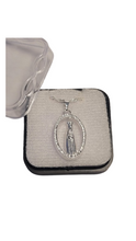 Load image into Gallery viewer, Silver Chain Our Lady of Fatima
