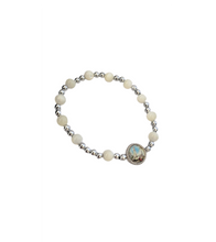 Load image into Gallery viewer, Pearl Bracelet Apparition
