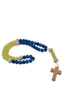 Cargar imagen en el visor de la galería, Rosary Pray for Ukraine

